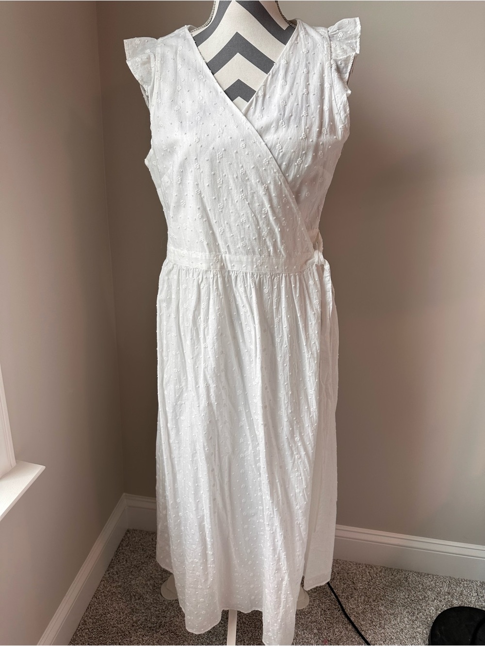 NWT LOFT White Eyelet Wrap Midi Dress M Ruffle Bridal Shower Feminine cotton - Picture 2 of 8